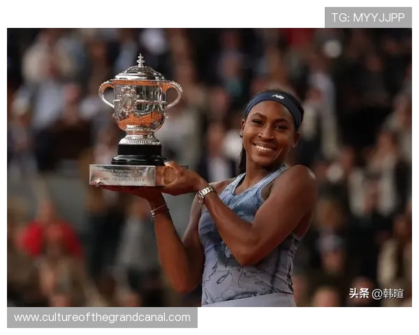 网球巨星复出之路:伤后重回赛场挑战新高峰,赛季前景引发关注