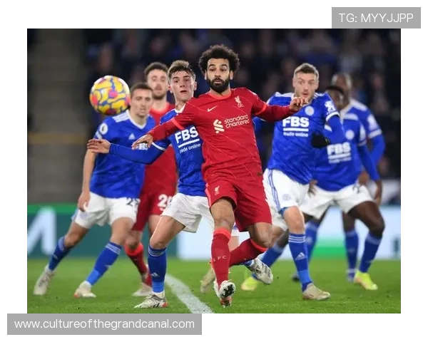英超豪门再爆冷门焦点战曼联逆转切尔西引发冠军争夺新悬念