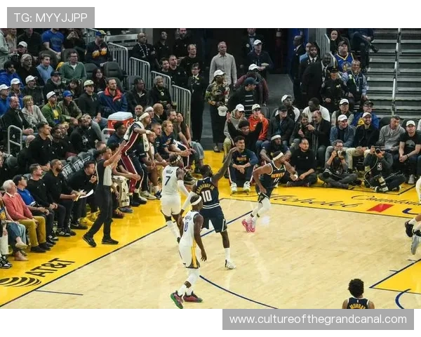 NBA最新战报：詹姆斯带队力克勇士库里三分神准但遗憾落败