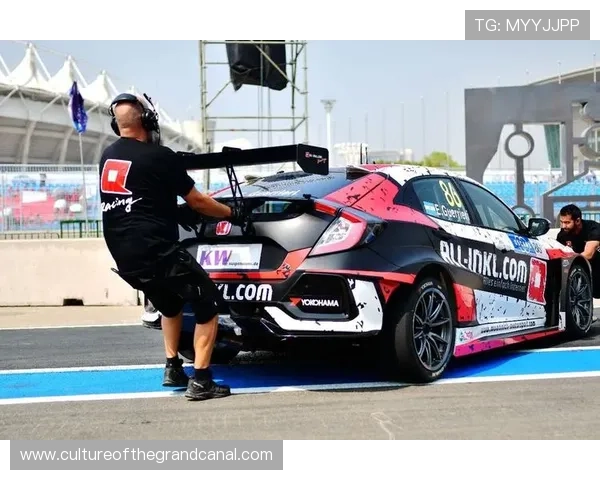 摩托车大奖赛赛场风云再起劲敌激战引发新赛季全球热议再度掀起