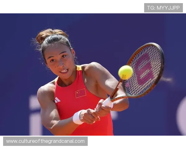 全球网球赛事再掀高潮 新星崛起与老将对决成焦点